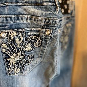 Deals for Used Miss Me Jeans Size 27 